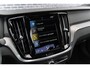 Volvo S60 B3 R-Design | Navigatie | Adaptieve Cruise Control | Keyless | Stoel-/Stuurverwarming | Dodehoekdetectie | Sportchassis | Elek. Stoelen | Memory | LED Koplampen | Park Assist | DAB | Zitverlenging | Apple Carplay & Android Auto | 18" LM