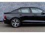 Volvo S60 B3 R-Design | Navigatie | Adaptieve Cruise Control | Keyless | Stoel-/Stuurverwarming | Dodehoekdetectie | Sportchassis | Elek. Stoelen | Memory | LED Koplampen | Park Assist | DAB | Zitverlenging | Apple Carplay & Android Auto | 18" LM