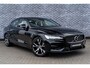 Volvo S60 B3 R-Design | Navigatie | Adaptieve Cruise Control | Keyless | Stoel-/Stuurverwarming | Dodehoekdetectie | Sportchassis | Elek. Stoelen | Memory | LED Koplampen | Park Assist | DAB | Zitverlenging | Apple Carplay & Android Auto | 18" LM