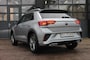 Volkswagen T-Roc 1.5 TSI R-LINE ED.  150pk Afneembare Trekh./ IQ Light / Apple,android