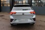 Volkswagen T-Roc 1.5 TSI R-LINE ED.  150pk Afneembare Trekh./ IQ Light / Apple,android