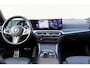 BMW 3-Serie Touring 320e M-Sportpakket | 19" LMV | Leer-Alcantara | Head-up