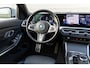 BMW 3-Serie Touring 320e M-Sportpakket | 19" LMV | Leer-Alcantara | Head-up