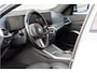 BMW 3-Serie Touring 320e M-Sportpakket | 19" LMV | Leer-Alcantara | Head-up