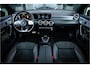 Mercedes-Benz A-klasse A180 Business Solution AMG - AMG Line | Panorama | Memory | Sfeerverlichting