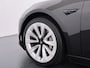 Tesla Model 3 Long Range AWD 75kWh Facelift Warmtepomp Lmv 19" AutoPilot Leder Panoramadak Adaptive-Cruise Camera's Elektr.-Stuur+Stoelen+Spiegels+Geheugen+Easy-Entry+Verwarmde stoelen Park assistent Pdc WIFI Lane-Assist Navi LED DAB Voorverwarmen interieur Keyless One-Pedal-Drive 4WD SOH 87% Origineel Nederlandse Auto Fabrieksgarantie op Accu en Motor tot 21-12-2028/192.00km