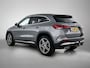 Mercedes-Benz GLA 250e AMG-line | Trekhaak af fabriek | Parkeerpakket met achteruitrijcamera | Spiegelpakket | Dodehoek assistent | Inclusief 24 maanden MB Certified garantie voor Europa.