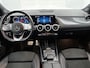 Mercedes-Benz GLA 250e AMG-line | Trekhaak af fabriek | Parkeerpakket met achteruitrijcamera | Spiegelpakket | Dodehoek assistent | Inclusief 24 maanden MB Certified garantie voor Europa.