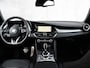 Alfa Romeo Giulia Veloce 2.0 Turbo 280pk AWD Automaat DEALER OND. | 19''LM | DODE HOEK | ADAPT. CC | PDC + CAM. | DAB