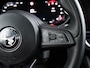 Alfa Romeo Giulia Veloce 2.0 Turbo 280pk AWD Automaat DEALER OND. | 19''LM | DODE HOEK | ADAPT. CC | PDC + CAM. | DAB