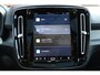 Volvo XC40 Recharge P8 AWD R-Design | Trekhaak | Panoramadak | Harman Kardon | 360 Graden Camera | Verwarmbare Voorstoelen | Apple Carplay | Google Infotainment | Adaptieve Cruise Control