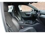 Volvo XC40 Recharge P8 AWD R-Design | Trekhaak | Panoramadak | Harman Kardon | 360 Graden Camera | Verwarmbare Voorstoelen | Apple Carplay | Google Infotainment | Adaptieve Cruise Control