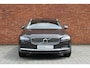 Volvo V90 B4 Inscription | Panoramdak | 360 Graden Camera | Elektrisch Verstelbare Voorstoelen incl. Geheugen | Adaptieve Cruise Control | Apple Carplay | Verwarmbare Voor- en Achterstoelen | Google Infotainment