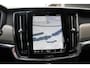 Volvo V90 B4 Inscription | Panoramdak | 360 Graden Camera | Elektrisch Verstelbare Voorstoelen incl. Geheugen | Adaptieve Cruise Control | Apple Carplay | Verwarmbare Voor- en Achterstoelen | Google Infotainment