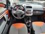 Toyota Aygo 1.0 VVT-i DYNAMIC ORANGE Airco | Trekhaak | Lichtmetalen velgen