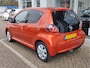 Toyota Aygo 1.0 VVT-i DYNAMIC ORANGE Airco | Trekhaak | Lichtmetalen velgen