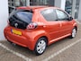 Toyota Aygo 1.0 VVT-i DYNAMIC ORANGE Airco | Trekhaak | Lichtmetalen velgen