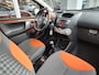 Toyota Aygo 1.0 VVT-i DYNAMIC ORANGE Airco | Trekhaak | Lichtmetalen velgen