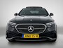 Mercedes-Benz E-klasse 300 e Sport Edition AMG Line | Panorama Schuif-Kanteldak | Distronic | Lederen bekleding | Alarm | Parkeerpakket met 360°-camera | 20 Inch AMG Velgen. Inclusief 24 maanden MB Certified garantie voor Europa.