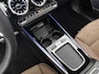 Mercedes-Benz GLB 200 Business Solution AMG 7p. | Premium Plus | Winterpakket | Trekhaak | Head-up display | 360°-camera | Panoramaschuifdak | Derde zitrij | Sierdelen in Star Pattern | GUARD 360 ° Vehicle protection Plus |