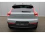 Volvo EX40 Single Moto ER Plus 82 kWh | Direct leverbaar | Lounge Pakket | 360 graden camera | Zwart Dak