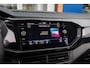 Volkswagen T-Cross 1.0 TSI Life | Adap cruise | Apple Carplay/Android Auto | Clima+cruise control | Navigatie | 17" | Apple Carplay/Android Auto|telefoonintegratie premium | Cruise control adaptief | Lichtmetalen velgen 5-spaaks 17"
