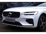 Volvo V60 2.0 T8 456 PK Plug-in Hybrid AWD Ultimate Dark Long Range, Panoramadak, Trekhaak, H/K Sound, 360 Camera,