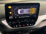 Volkswagen ID.4 Pure 52 kWh 150pk Parkeersensoren voor en achter | Stoelverwarming | Adaptive cruise control