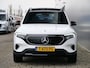 Mercedes-Benz EQB 300 4MATIC AMG Line 7p. 67 kWh Automaat Panoramadak / 19Inch / Led / Stoelverwarming / SOH 96,7%
