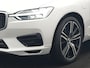 Volvo XC60 Recharge T8 AWD R-Design PHEV 391pk Dealer O.H. | Panodak | Luchtvering | Head Up | Camera | Harman & Kardon | Sportstoelen Memory & Verwarmd | 21"L.M | Apple Carplay | Keyless | Blis | Virtual | Navigatie | DAB | Plug In Hybrid