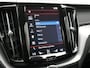 Volvo XC60 Recharge T8 AWD R-Design PHEV 391pk Dealer O.H. | Panodak | Luchtvering | Head Up | Camera | Harman & Kardon | Sportstoelen Memory & Verwarmd | 21"L.M | Apple Carplay | Keyless | Blis | Virtual | Navigatie | DAB | Plug In Hybrid