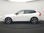 Volvo XC60 Recharge T8 AWD R-Design PHEV 391pk Dealer O.H. | Panodak | Luchtvering | Head Up | Camera | Harman & Kardon | Sportstoelen Memory & Verwarmd | 21"L.M | Apple Carplay | Keyless | Blis | Virtual | Navigatie | DAB | Plug In Hybrid