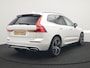 Volvo XC60 Recharge T8 AWD R-Design PHEV 391pk Dealer O.H. | Panodak | Luchtvering | Head Up | Camera | Harman & Kardon | Sportstoelen Memory & Verwarmd | 21"L.M | Apple Carplay | Keyless | Blis | Virtual | Navigatie | DAB | Plug In Hybrid