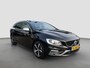 Volvo V60 2.0 T4 190pk Business Sport | Bi Xenon | Camera | Cruise control | Schuifdak | Standkachel | R- Design exterieur | Trekhaak | Stoelverwarming | Parkeersensoren voor