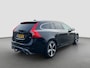 Volvo V60 2.0 T4 190pk Business Sport | Bi Xenon | Camera | Cruise control | Schuifdak | Standkachel | R- Design exterieur | Trekhaak | Stoelverwarming | Parkeersensoren voor