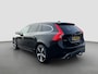 Volvo V60 2.0 T4 190pk Business Sport | Bi Xenon | Camera | Cruise control | Schuifdak | Standkachel | R- Design exterieur | Trekhaak | Stoelverwarming | Parkeersensoren voor