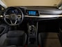 Volkswagen Golf 1.5 TSI / 150pk / Panorama dak / Trekhaak / Elektrische stoelverstelling /