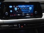 Volkswagen Golf 1.5 TSI / 150pk / Panorama dak / Trekhaak / Elektrische stoelverstelling /