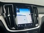 Volvo V60 T6 Plug-in hybrid AWD Plus Dark | Panoramadak | Stoel en stuurwielverwarming | Long Range | Camera | Harman Kardon | Adaptieve Cruise control |