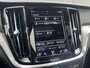 Volvo V60 T6 Plug-in hybrid AWD Plus Dark | Panoramadak | Stoel en stuurwielverwarming | Long Range | Camera | Harman Kardon | Adaptieve Cruise control |