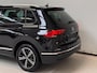 Volkswagen Tiguan 1.5 TSI 150 PK DSG / IQ LED / ACC / el. klep / Camera / digital dislay