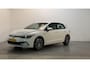 Volkswagen Golf 1.5 TSI Life Sfeerverlichting Navigatie Parkeersensoren Adaptive Cruise