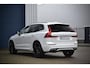 Volvo XC60 2.0 B4 R-Design / Pano / ACC / Trekhaak / Full LED / Memory / 360 cam. / DAB / Leder