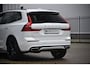 Volvo XC60 2.0 B4 R-Design / Pano / ACC / Trekhaak / Full LED / Memory / 360 cam. / DAB / Leder