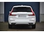 Volvo XC60 2.0 B4 R-Design / Pano / ACC / Trekhaak / Full LED / Memory / 360 cam. / DAB / Leder