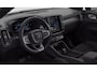 Volvo EX40 252PK Single Motor Extended Range 82 kWh Plus / Lounge Pakket / Extra getint glas / 360 Camera / 20'' velgen / Panoramadak / Zwart dak