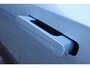 Polestar 4 Long Range Single motor 100 kWh Pilot | Plus | | Adaptive cruise control + Pilot assist | Lane change assist | 360 camera | Harman Kardon Premium Sound | Head-up display | Pixel Led koplampen + adaptief grootlicht | Elektrisch bedienbare achterklep met voetsensor | 12-voudig verstelbare stoelen | Elektrisch verstelbare rugleuning achter | | Stoel + stuurwielverwarming | verwarmde achterbank | 22kw AC Laden | 21" LM |