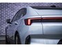 Polestar 4 Long Range Single motor 100 kWh Pilot | Plus | | Adaptive cruise control + Pilot assist | Lane change assist | 360 camera | Harman Kardon Premium Sound | Head-up display | Pixel Led koplampen + adaptief grootlicht | Elektrisch bedienbare achterklep met voetsensor | 12-voudig verstelbare stoelen | Elektrisch verstelbare rugleuning achter | | Stoel + stuurwielverwarming | verwarmde achterbank | 22kw AC Laden | 21" LM |