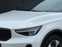 Volvo XC40 2.0 B4 Plus Dark | Trekhaak | Stoel en stuurwielverwarming | 2000kg Trekgewicht | Adaptieve Cruise control | BLIS | Camera |