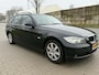 BMW 3-Serie Touring 320i hele nette auto !